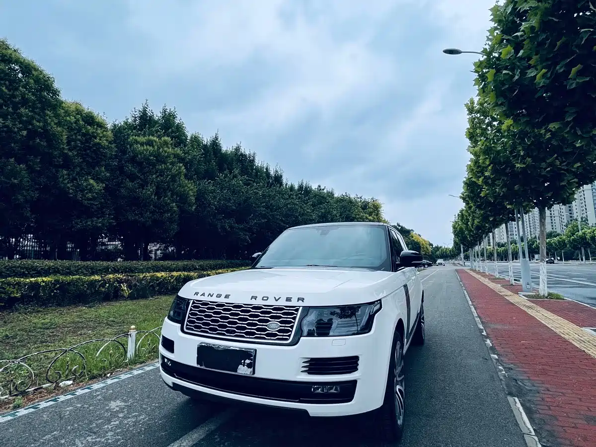 Land Rover Range Rover 2015 3.0 TDV6 Vogue