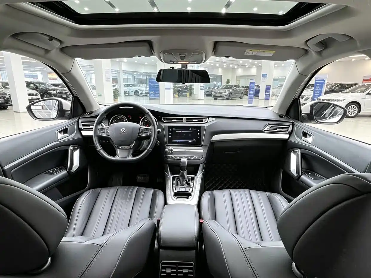Peugeot 408 2019 360THP Auto Luxury Edition China VI фото 4