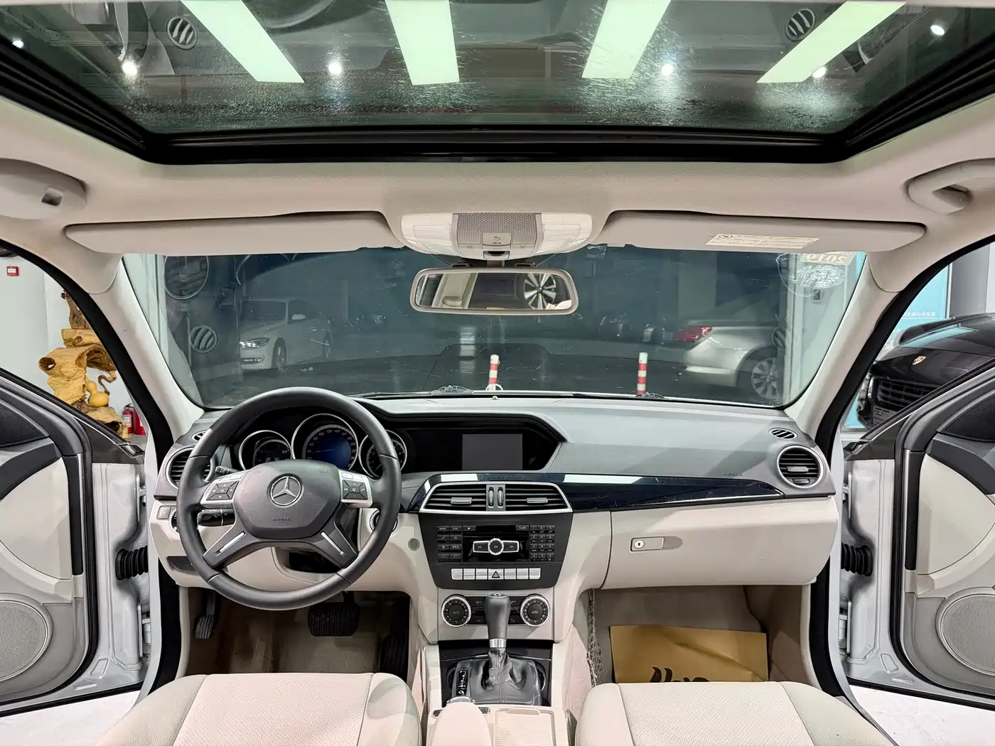 Mercedes-Benz C-Class 2011 C 180K Classic фото 15