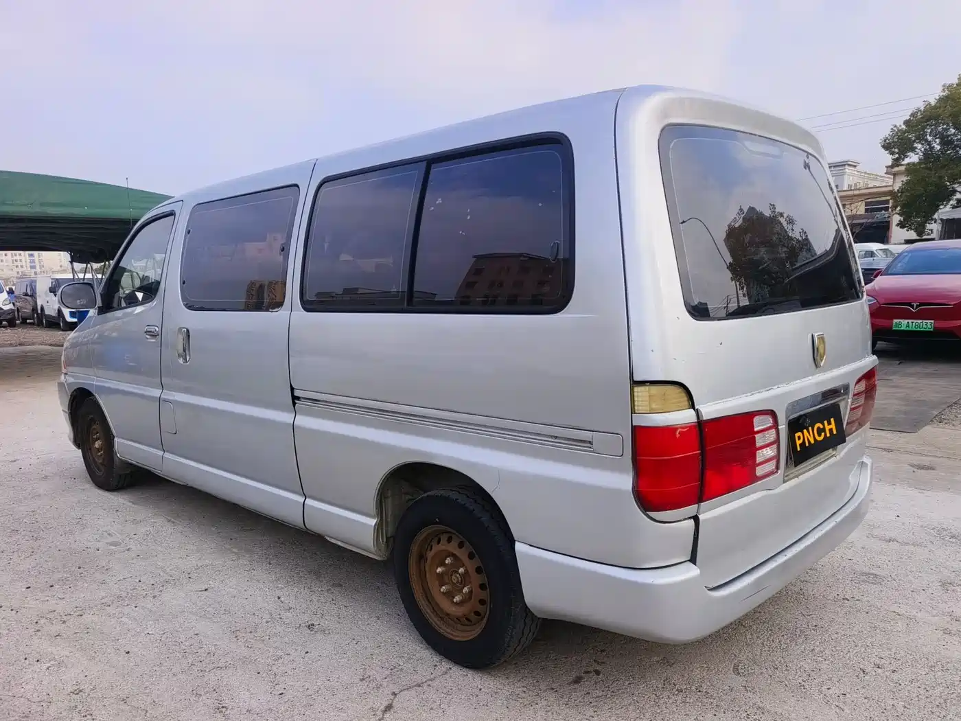 Jinbei Grace 2013 2013 2.0L Smart Leader Standard 7-Seater National Games Commemorative (China IV)
