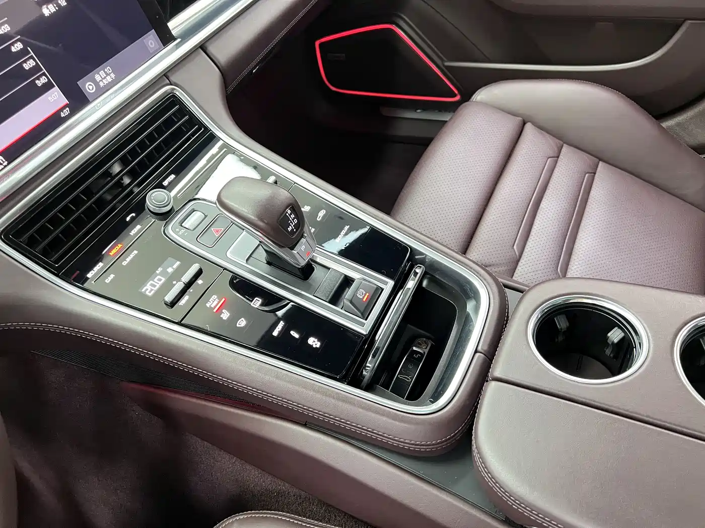 Porsche Panamera 2017 Panamera 4 Executive Long Wheelbase 3.0T фото 24