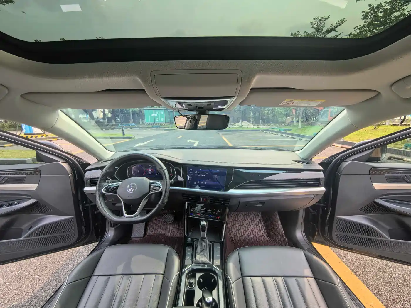 Volkswagen Passat 2022 330TSI Starlight Elite Edition фото 10