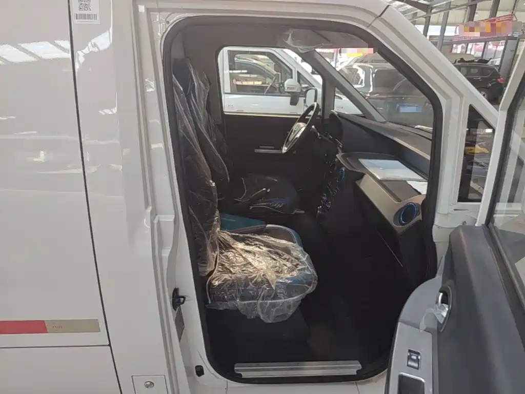 Foton Zhilan Jingling E7 2026 2023 Pure Electric Van Flat Roof 2-seater CATL 38.64kWh