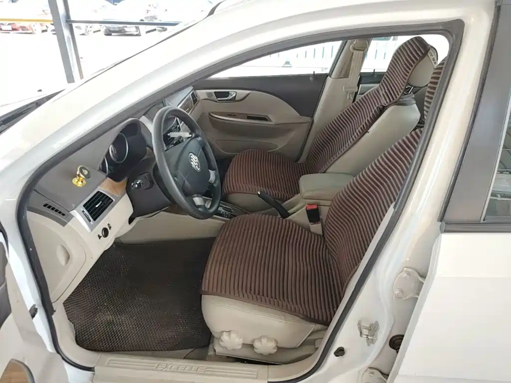 Фото 15 - Buick Excelle