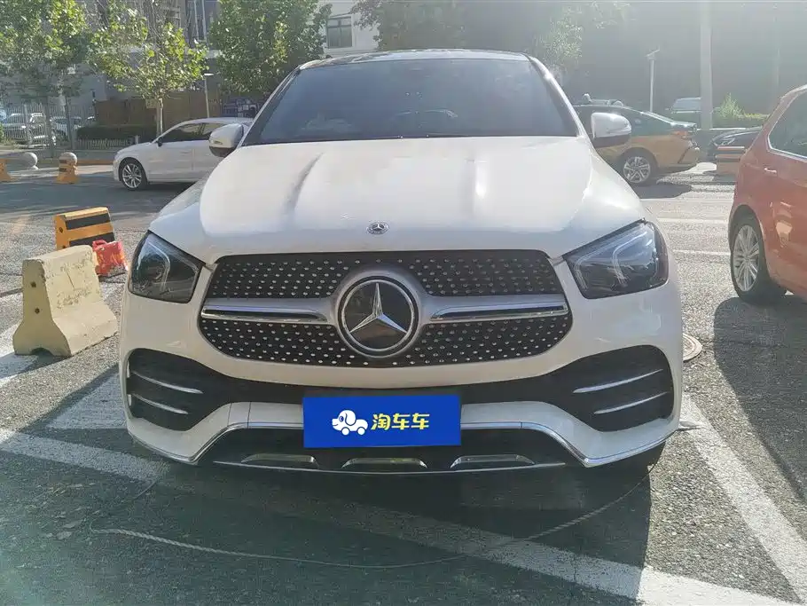 Mercedes-Benz GLE Coupe 2020 GLE 350 4MATIC Coupe SUV Fashion фото 2