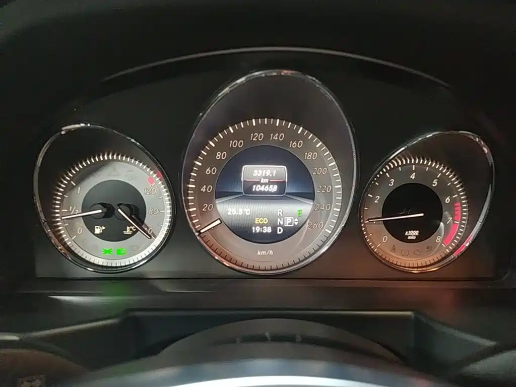 Mercedes-Benz GLK-Class 2015 GLK 260 4MATIC Dynamic Ultimate Edition фото 12