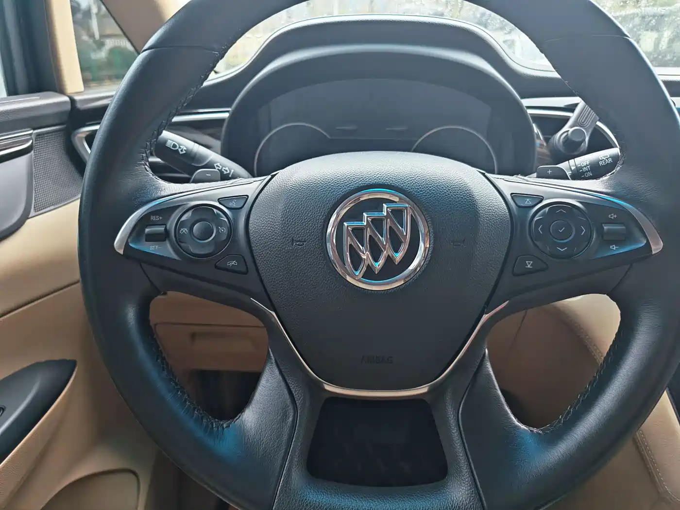 Buick GL8 2017 ES 28T Luxury China V фото 7