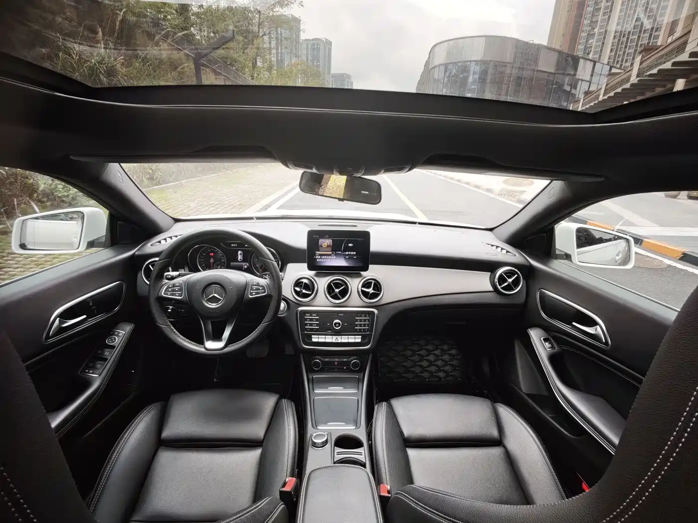 Mercedes-Benz CLA (Import) 2018 CLA 200 Dynamic Edition фото 11