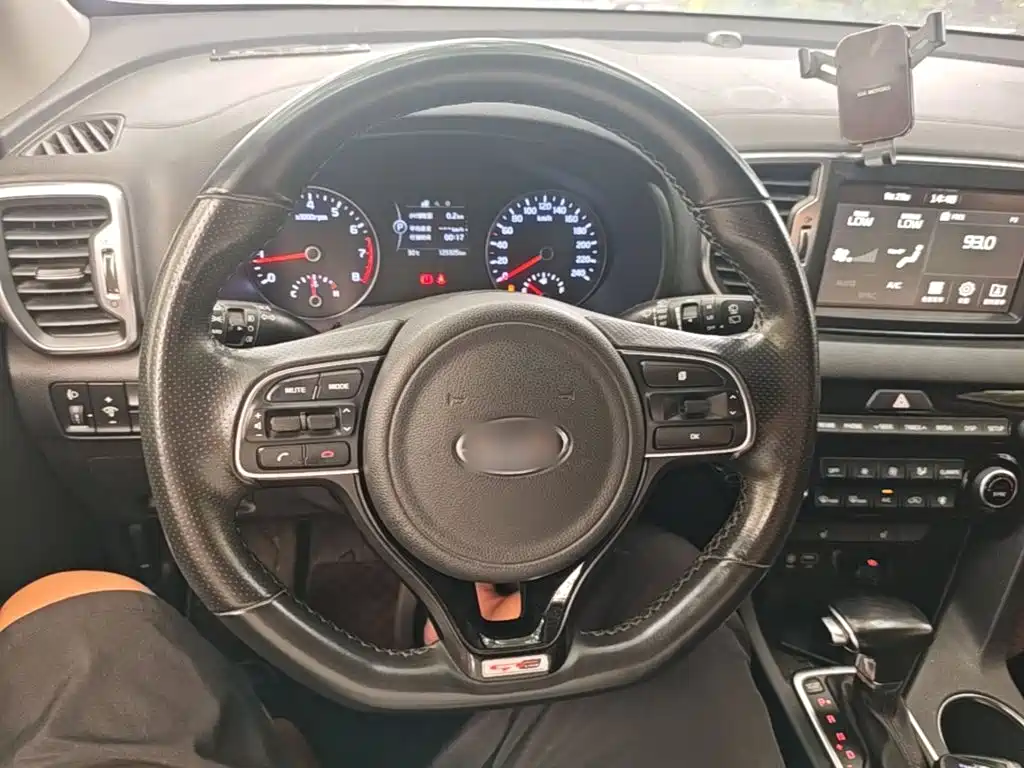Kia KX5 2018 2017 1.6T Automatic 2WD 15th Anniversary Special DLX