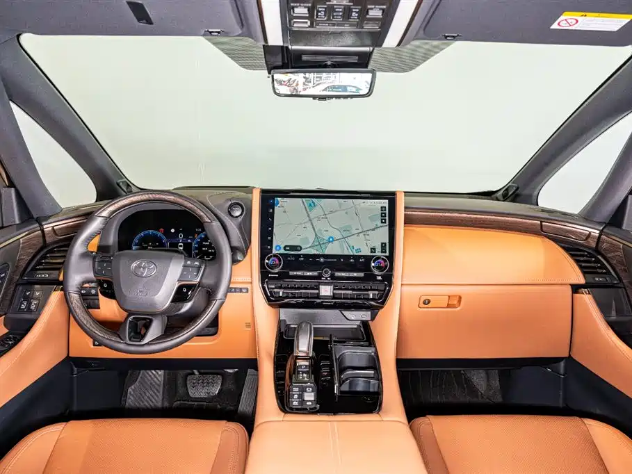 Toyota Alphard 2024 Hybrid 2.5L Ultimate Enjoyment Edition фото 9