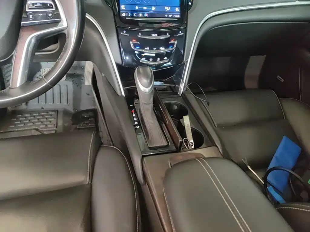 Photo 14 - Cadillac XTS