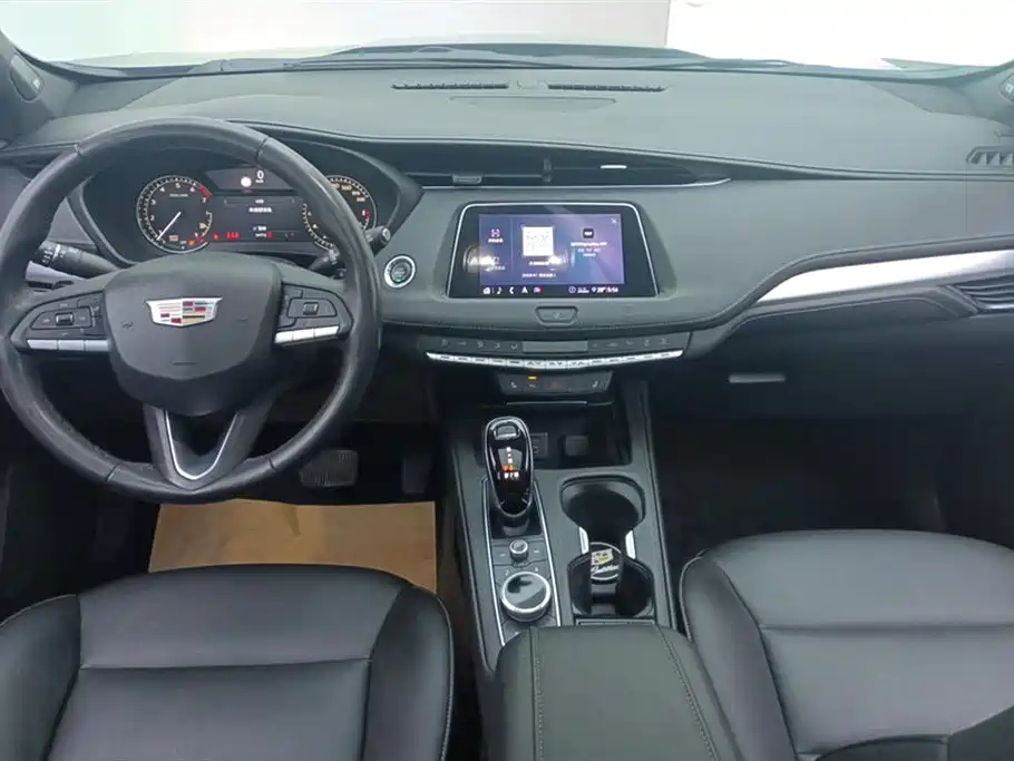 Cadillac XT4 2020 Facelift 28T 2WD Leading фото 12