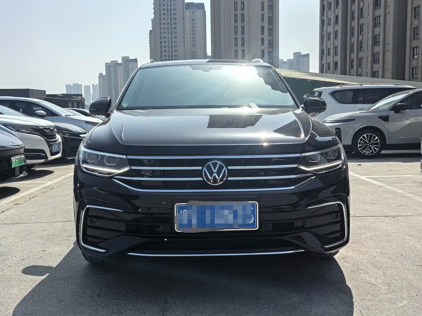 Volkswagen Tiguan L 2024 330TSI Automatic 2WD R-Line Premium Enjoyment Edition фото 6