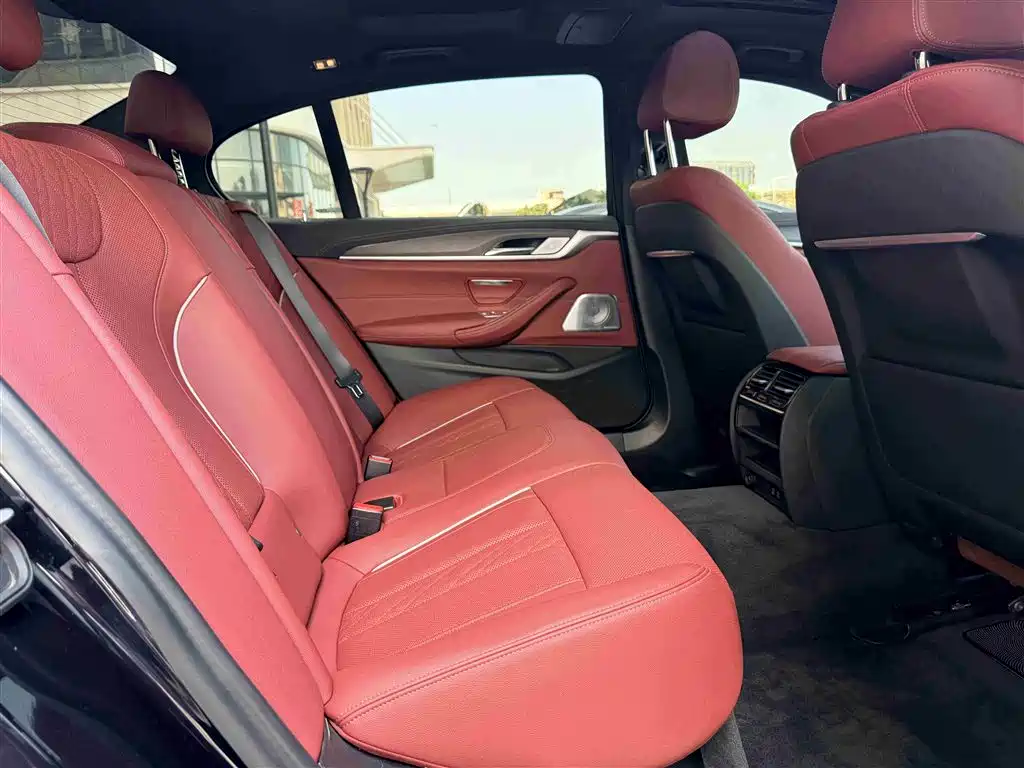 BMW 5 Series New Energy 2022 Facelift 535Le M Sport Package фото 20