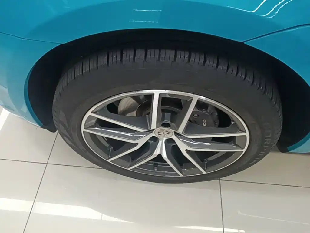 Фото 23 - Porsche Macan