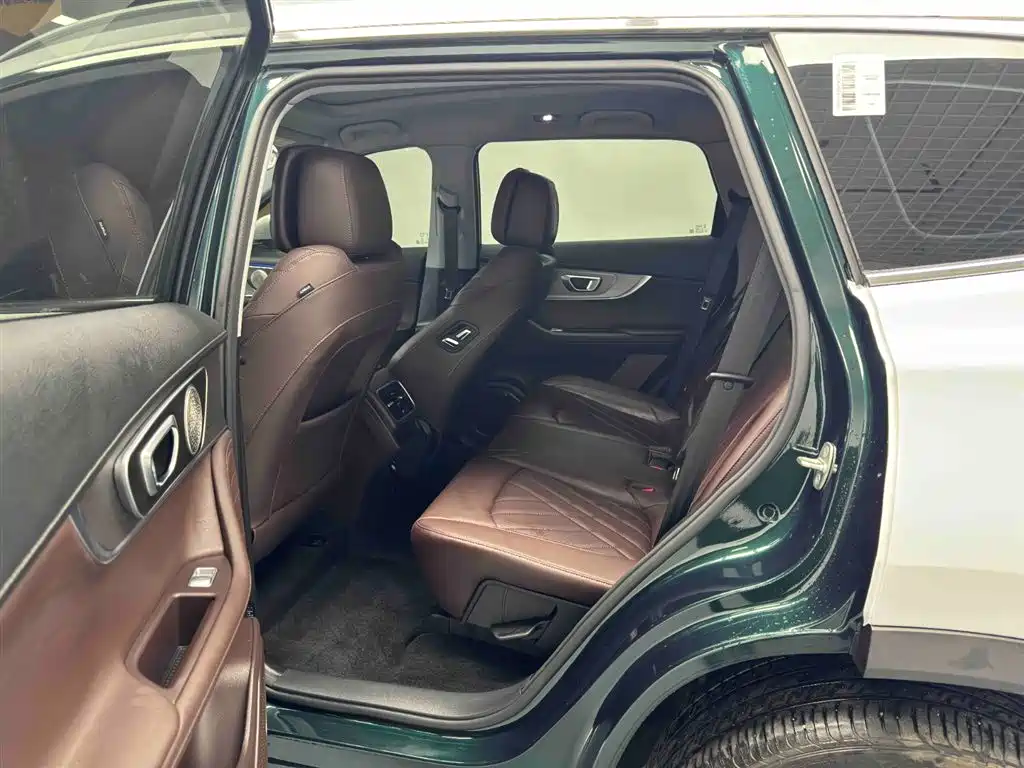 Chery Tiggo 8 PRO 2025 2025 390T 2WD Premium Edition I