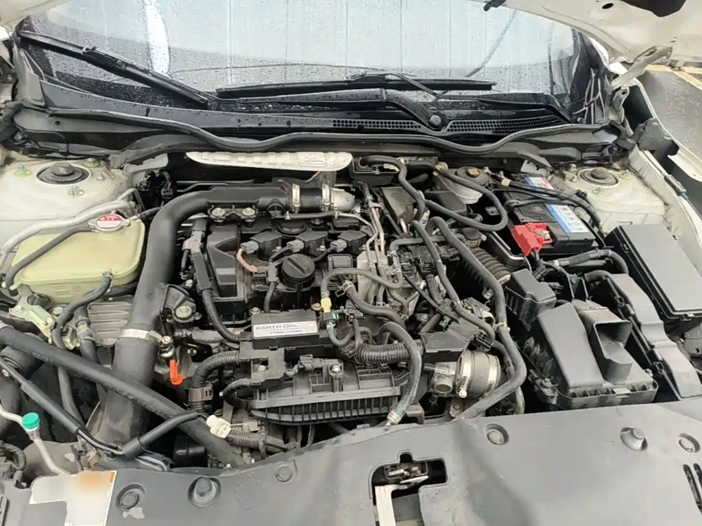 Фото 20 - Honda Civic