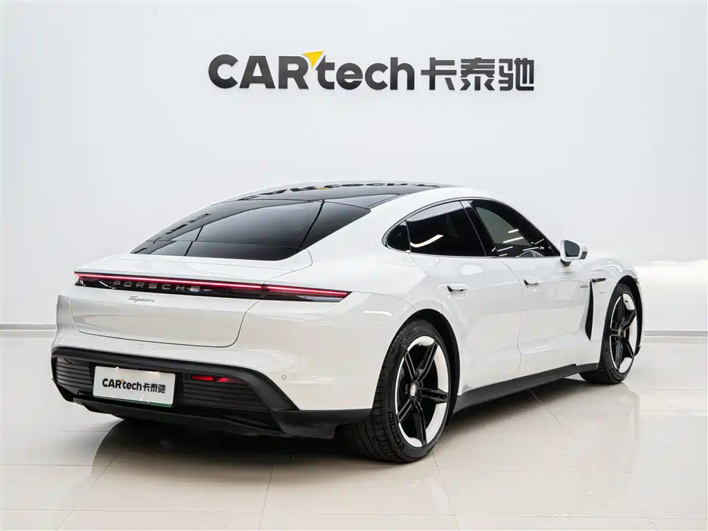 Porsche Taycan 2022 Facelift Taycan фото 4