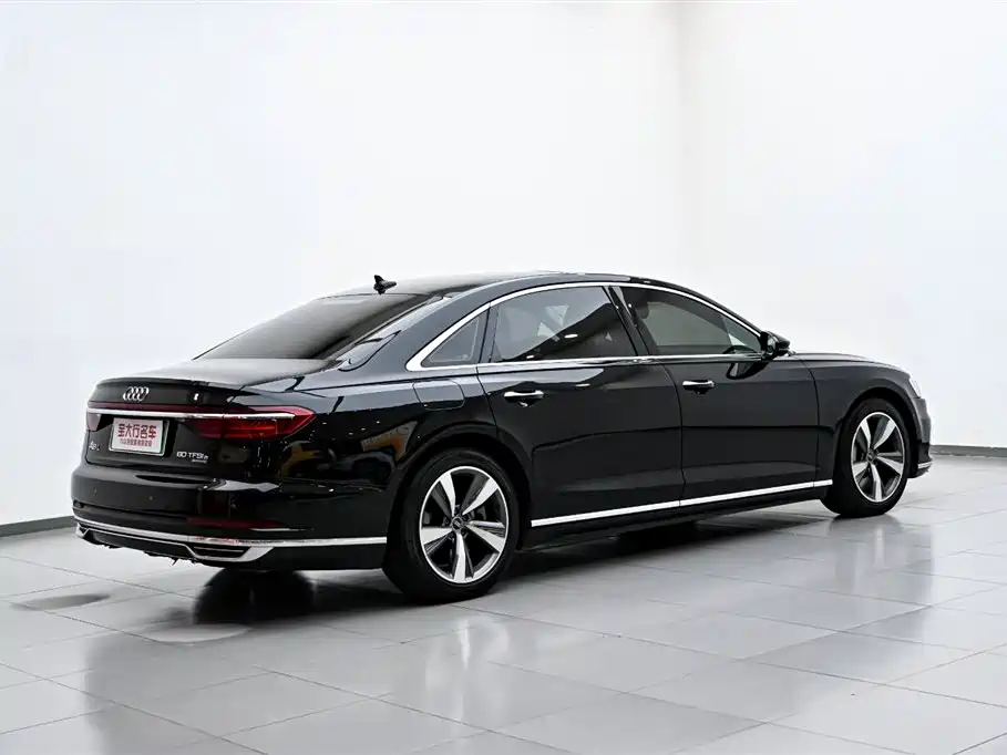 Audi A8 New Energy 2022 A8L 60 TFSIe quattro Collector's Edition фото 7