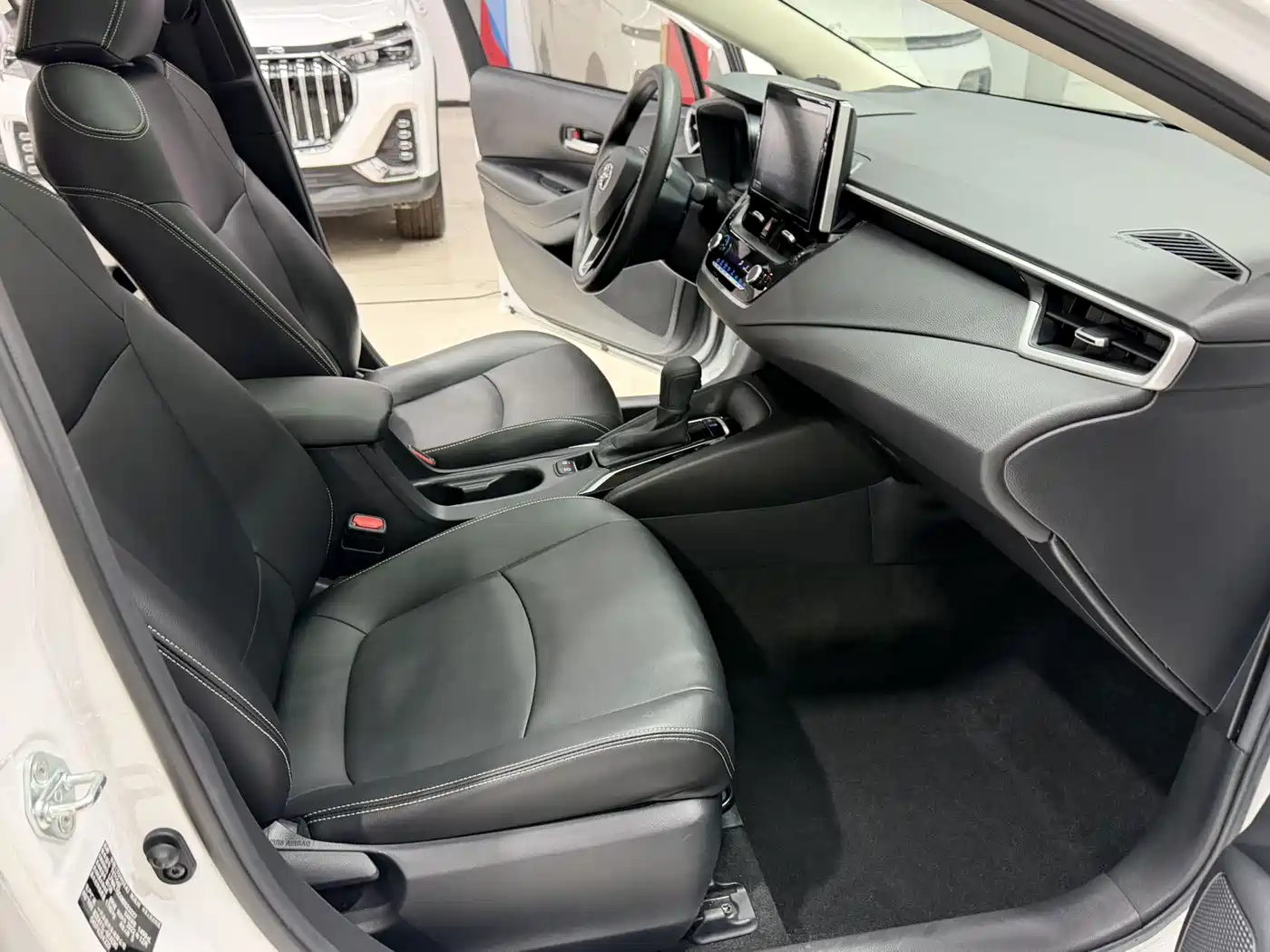 Toyota Corolla 2021 TNGA 1.5L CVT Elite Edition фото 16