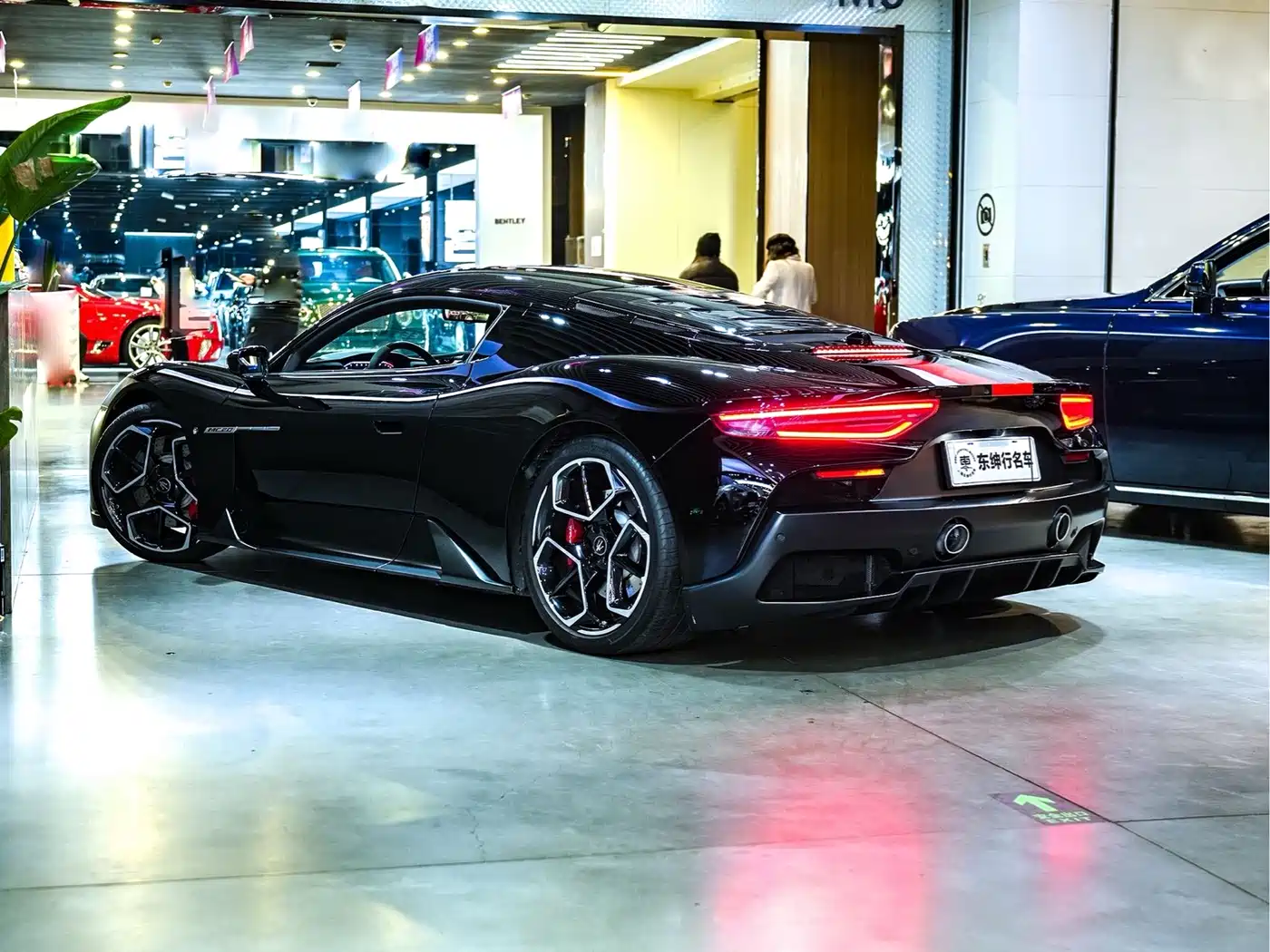 Maserati MC20 2020 3.0T Standard Edition фото 5