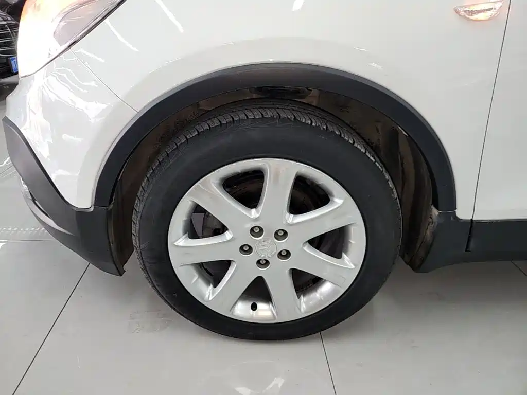 Фото 23 - Buick Encore