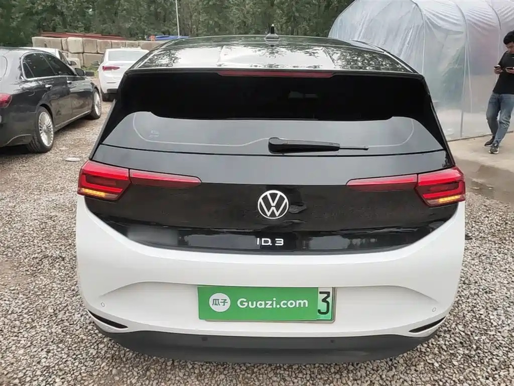 Volkswagen ID.3 2024 Outstanding Edition фото 6