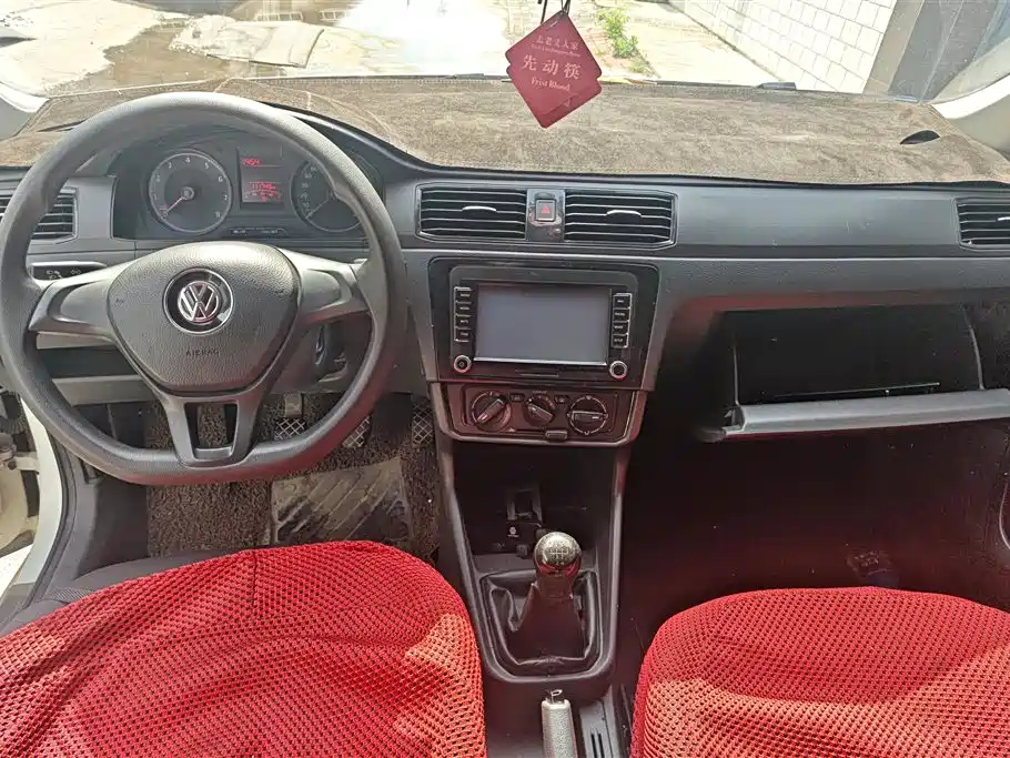 Volkswagen Santana 2016 1.6L Manual Trend Edition фото 12