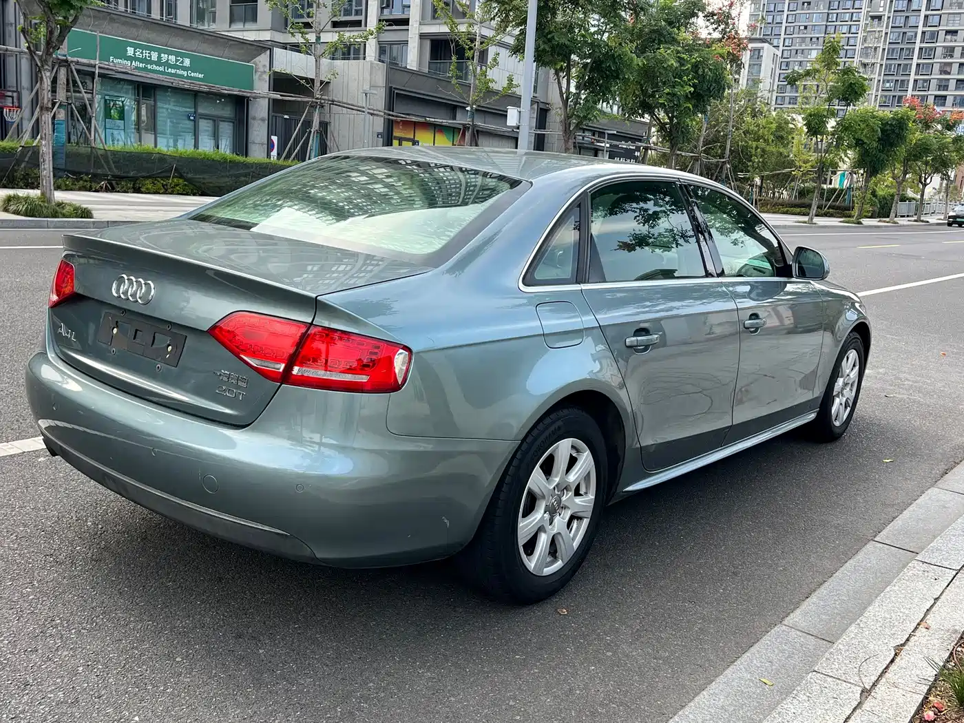 Photo 16 - Audi A4L
