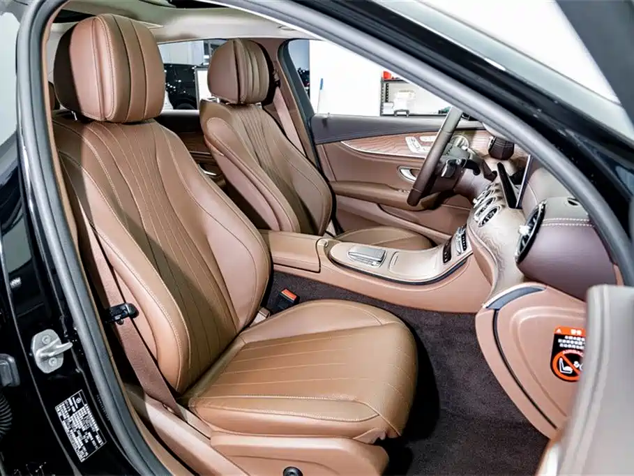 Mercedes-Benz E-Class New Energy 2022 E 350 e L Plug-in Hybrid Sedan фото 20