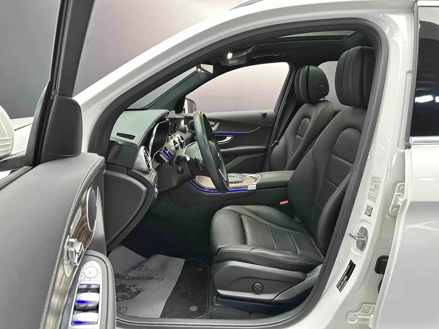 Mercedes-Benz GLC 2022 Facelift GLC 300 L 4MATIC Dynamic Collector's Edition фото 5
