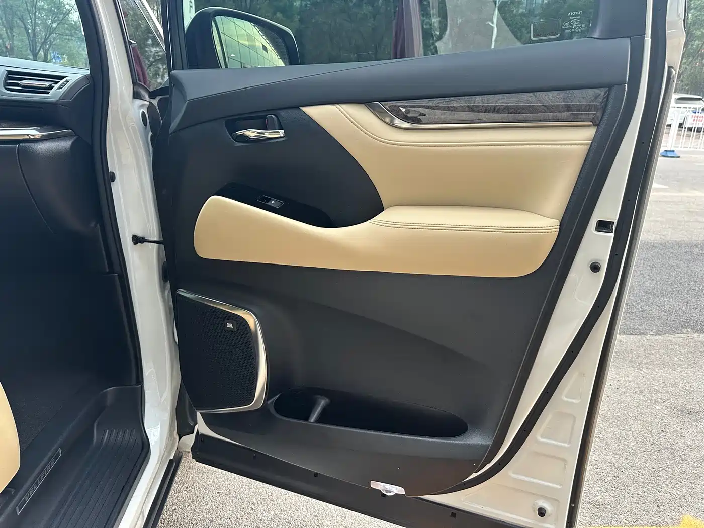 Toyota Vellfire 2021 2021 Crown Hybrid 2.5L HV Premium Edition