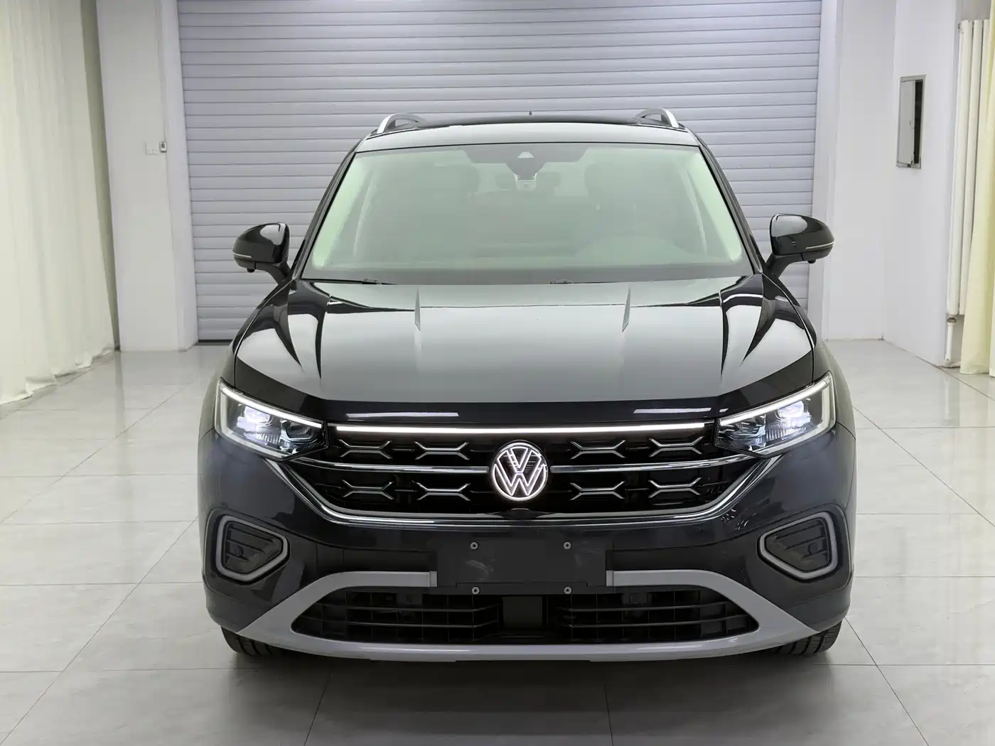 Volkswagen Tayron 2023 280TSI 2WD Luxury Plus Advanced Edition фото 2