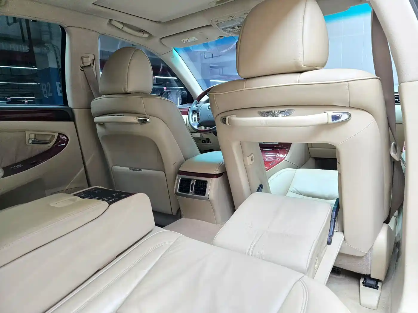 Hongqi Hongqi盛世 2007 HQ300 Government Edition фото 9
