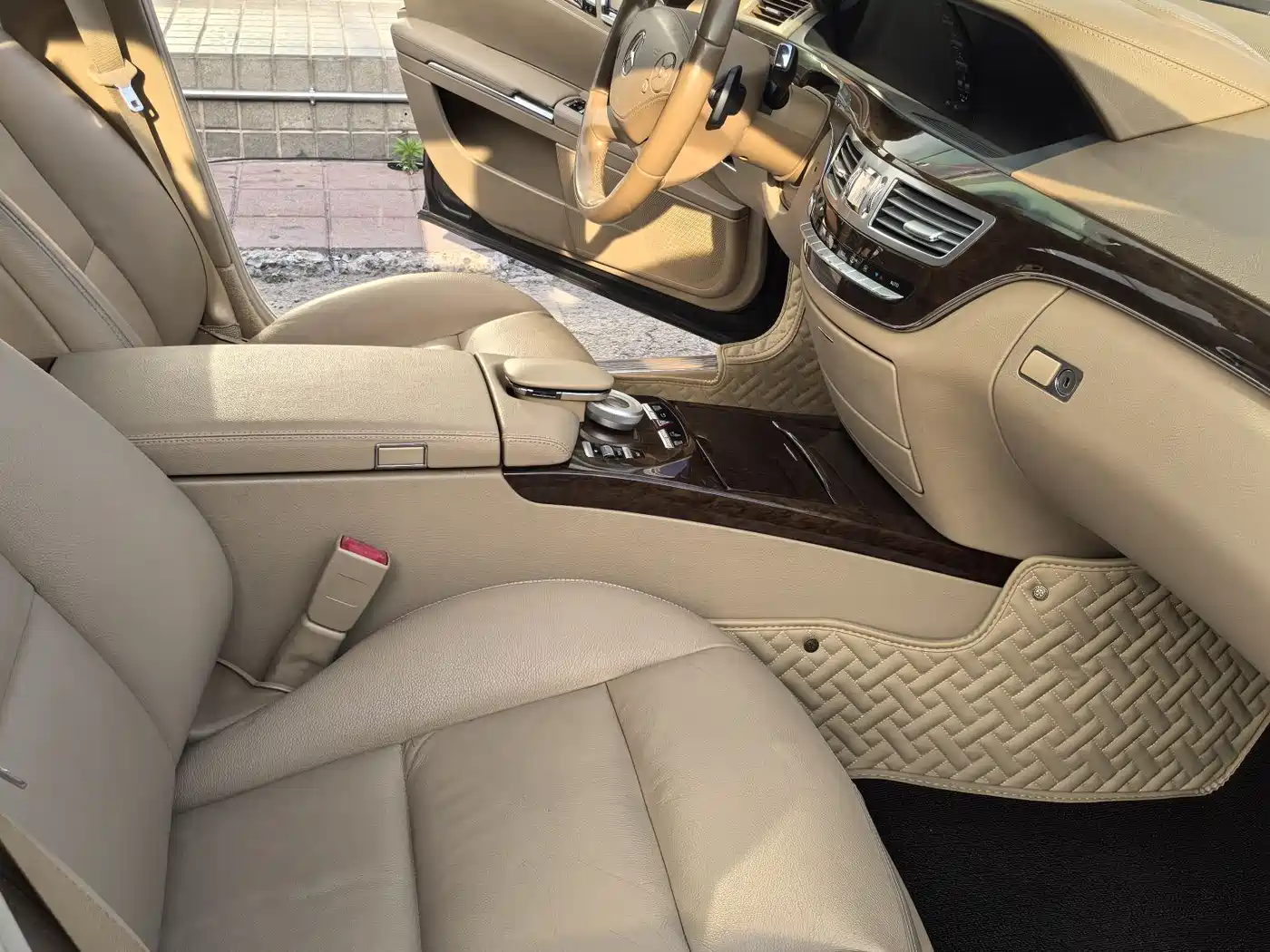 Mercedes-Benz S-Class 2012 S 300 L Premium Grand Edition фото 6