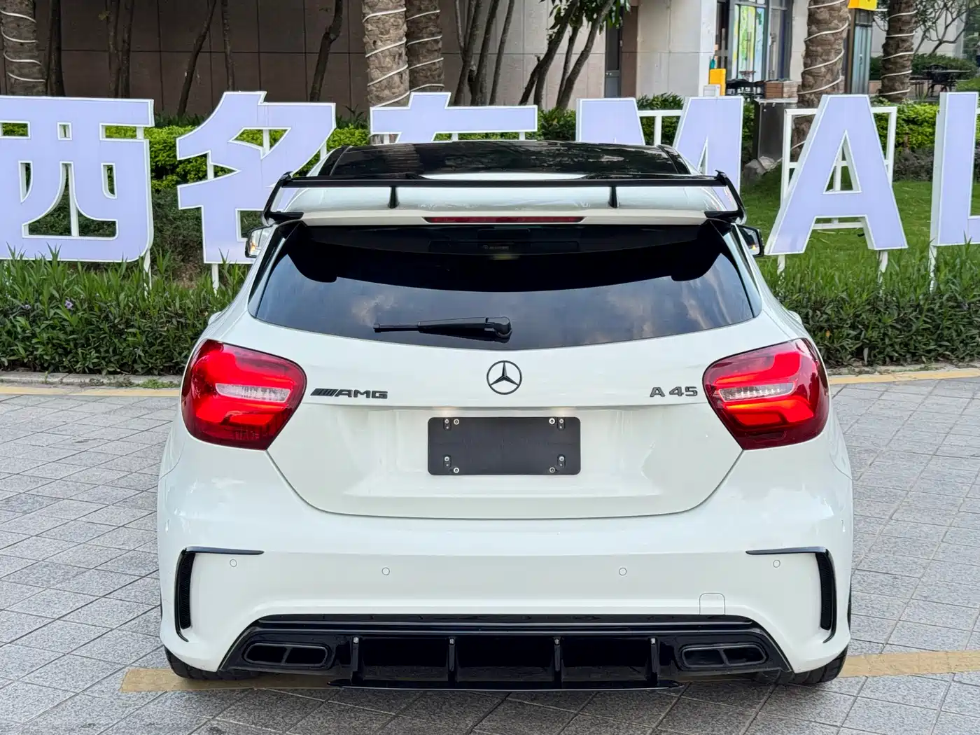 Mercedes-Benz A-Class AMG (Import) 2016 AMG A 45 4MATIC фото 5