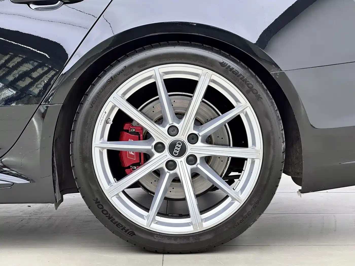 Audi RS 4 2019 RS 4 2.9T Avant фото 18