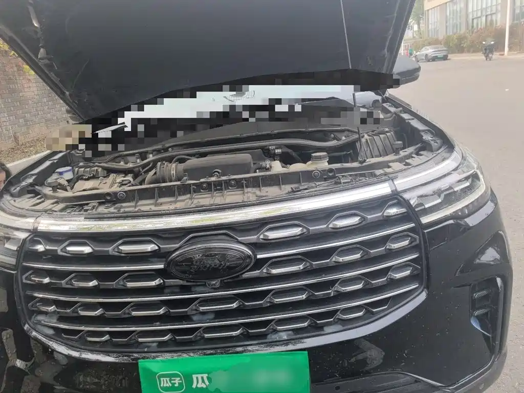 Фото 21 - Ford Explorer