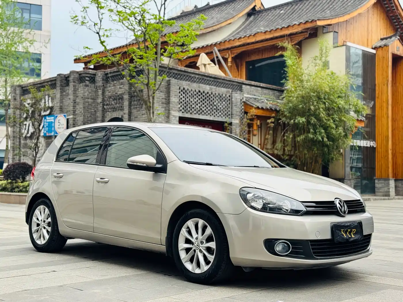 Volkswagen Golf 2012 1.6 Automatic Comfort Type фото 3