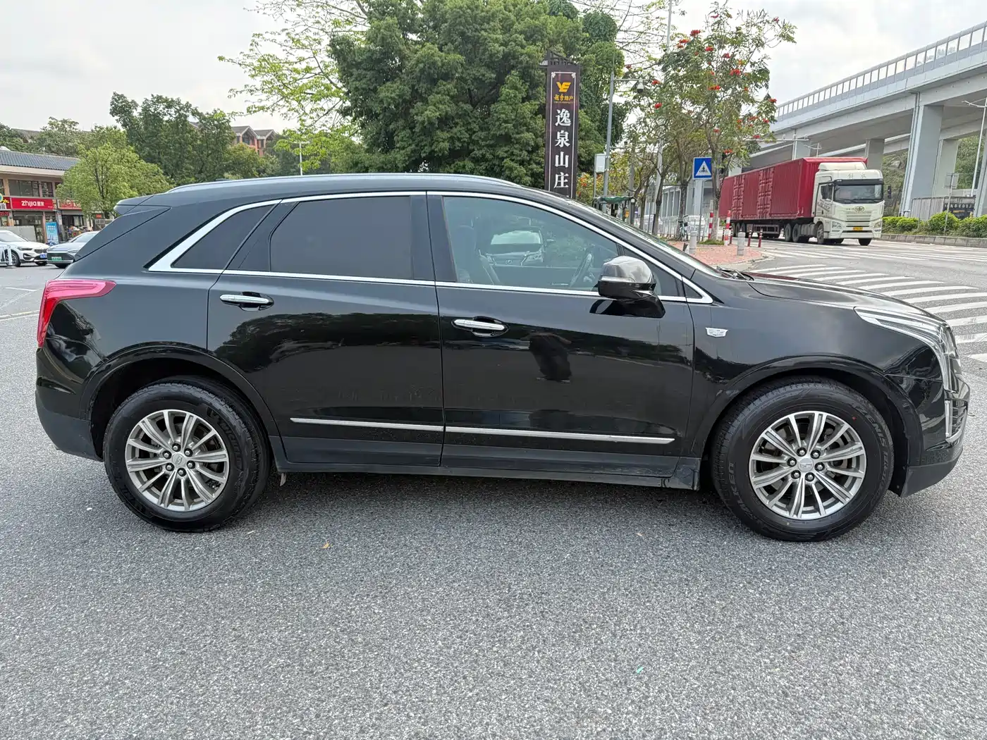 Cadillac XT5 2016 25T Luxury Model фото 4