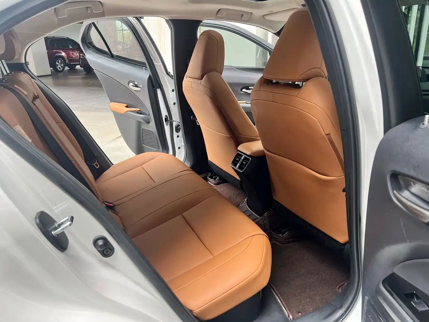 Lexus UX 2021 2020 260h Explore Fun Edition China V