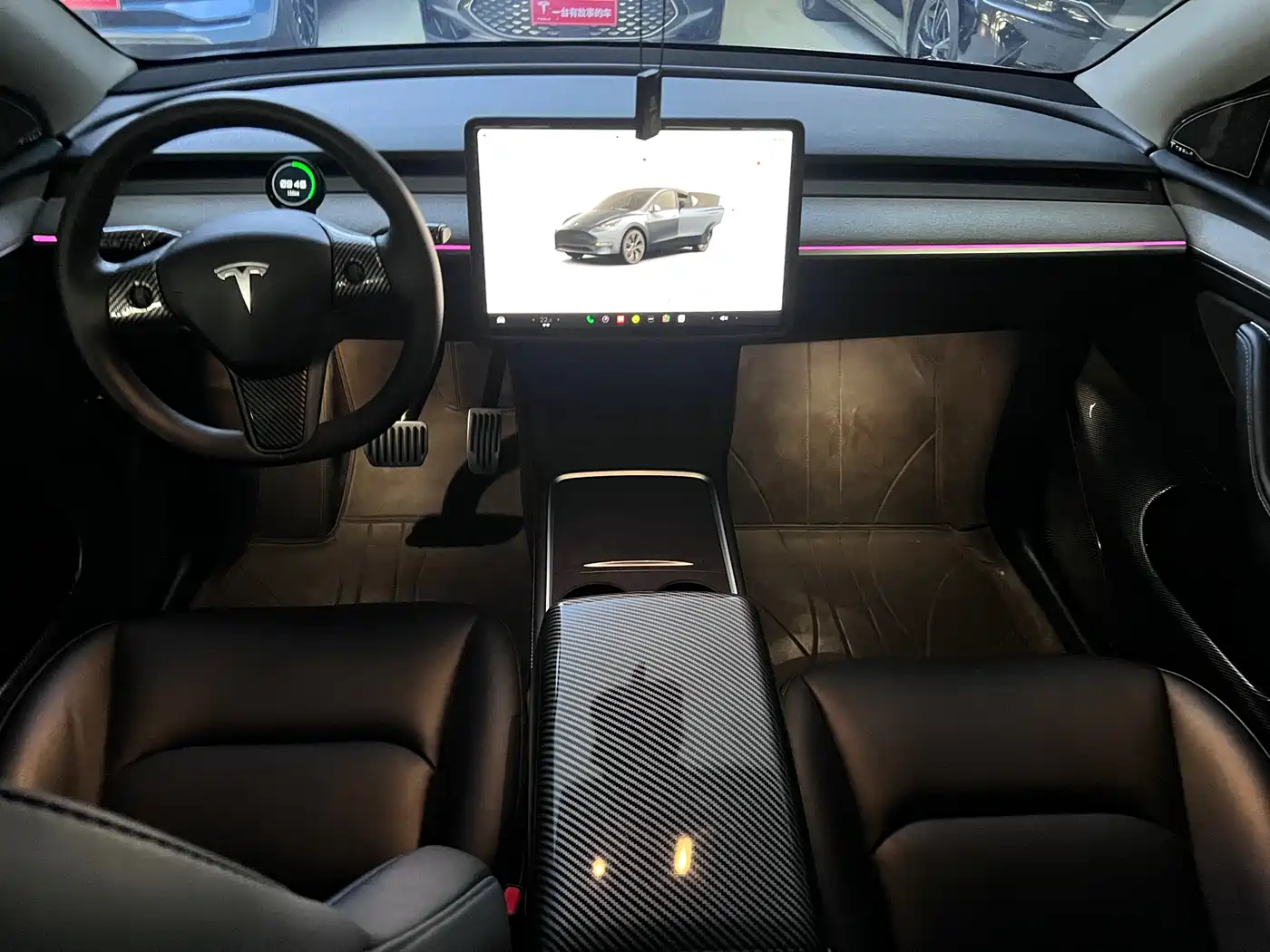 TESLA MODEL Y