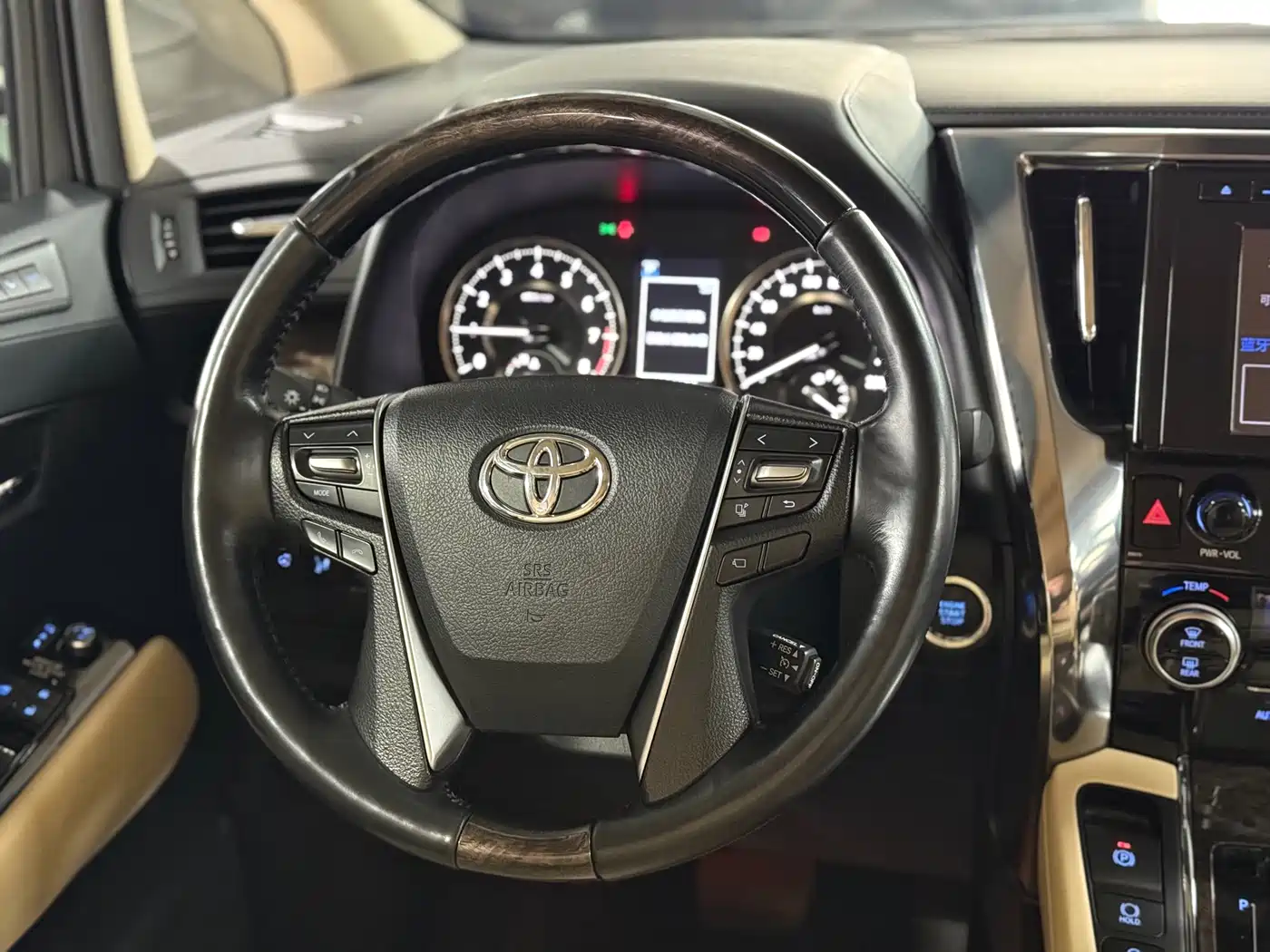Toyota Alphard 2018 Facelift 3.5L Premium Edition фото 14