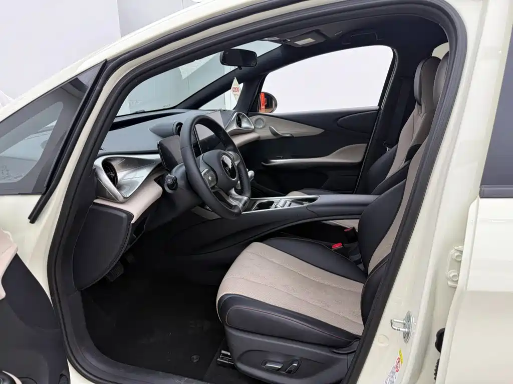 Фото 9 - BYD Dolphin