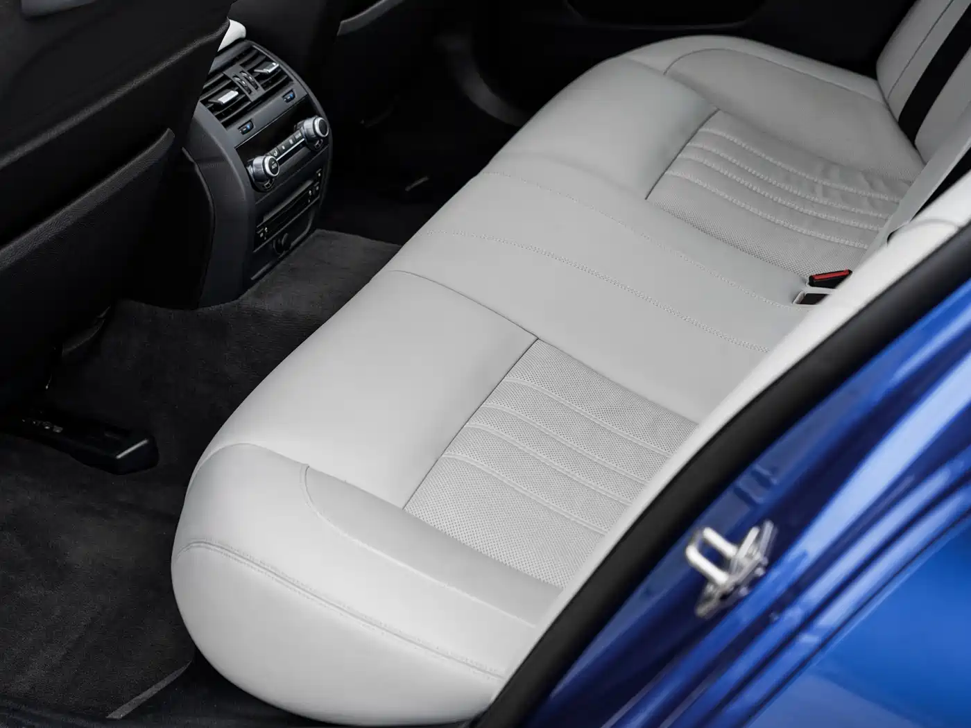 BMW M5 2012 M5 фото 46