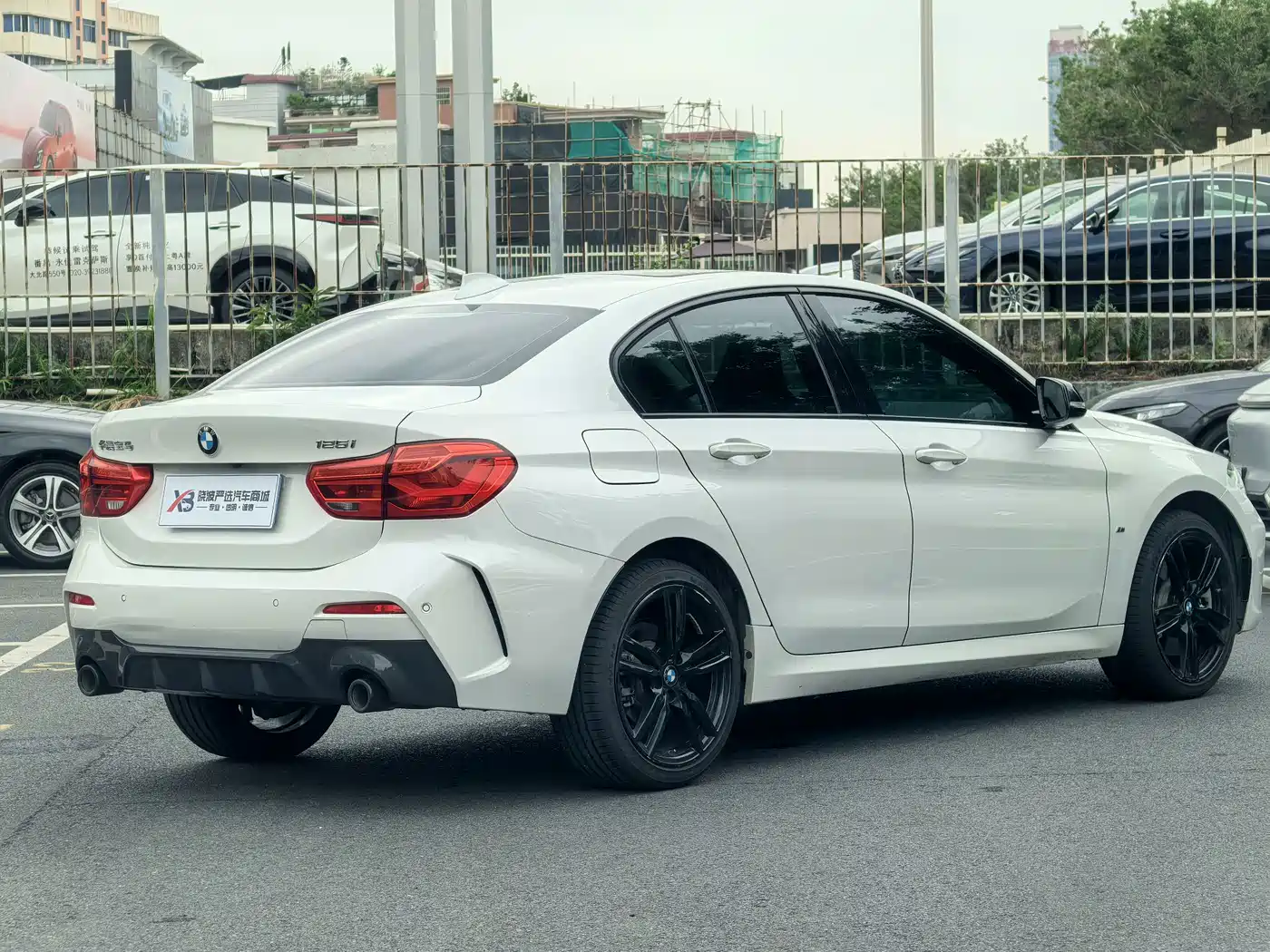 BMW 1 Series 2021 Facelift 125i M Sport Shadow Edition фото 4