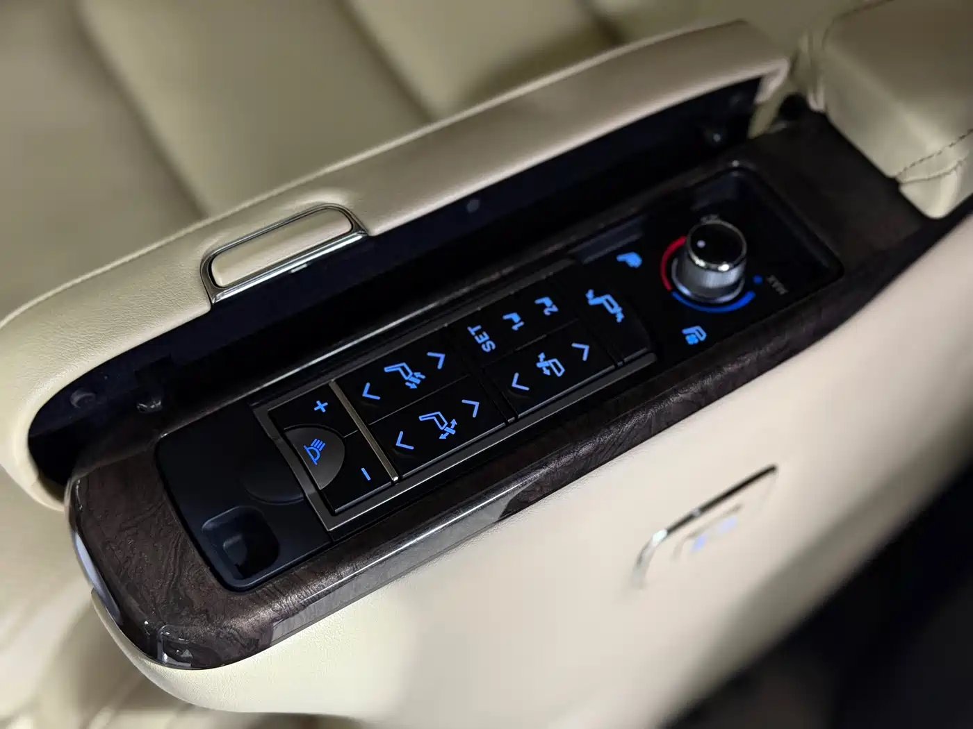Toyota Alphard 2018 Facelift 3.5L Premium Edition фото 13
