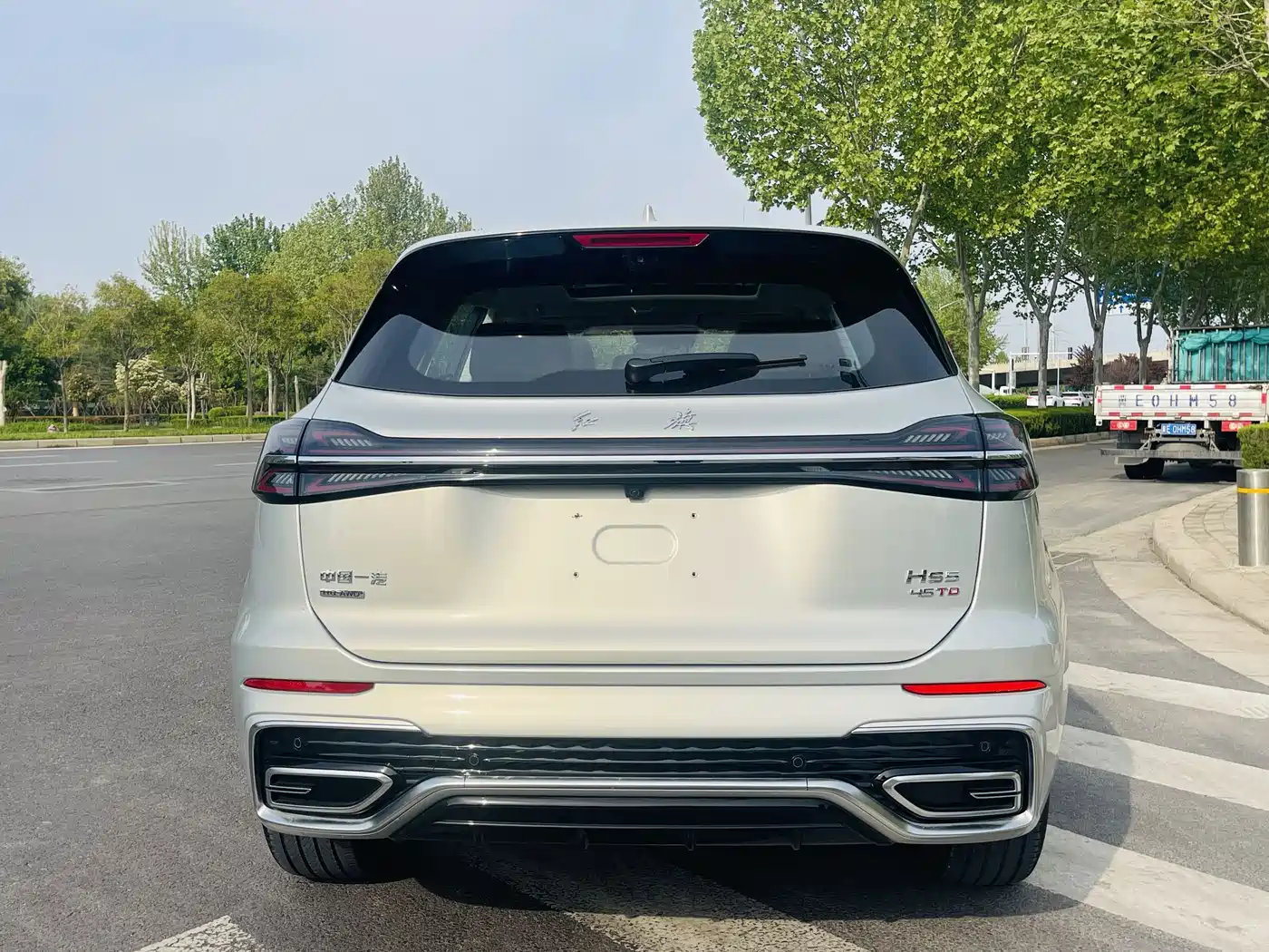Hongqi HS5 2023 2.0T 4WD Flag Leader Pro фото 7