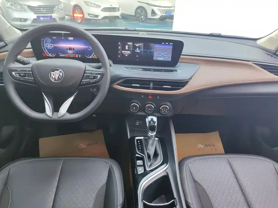 Фото 12 - Buick Verano