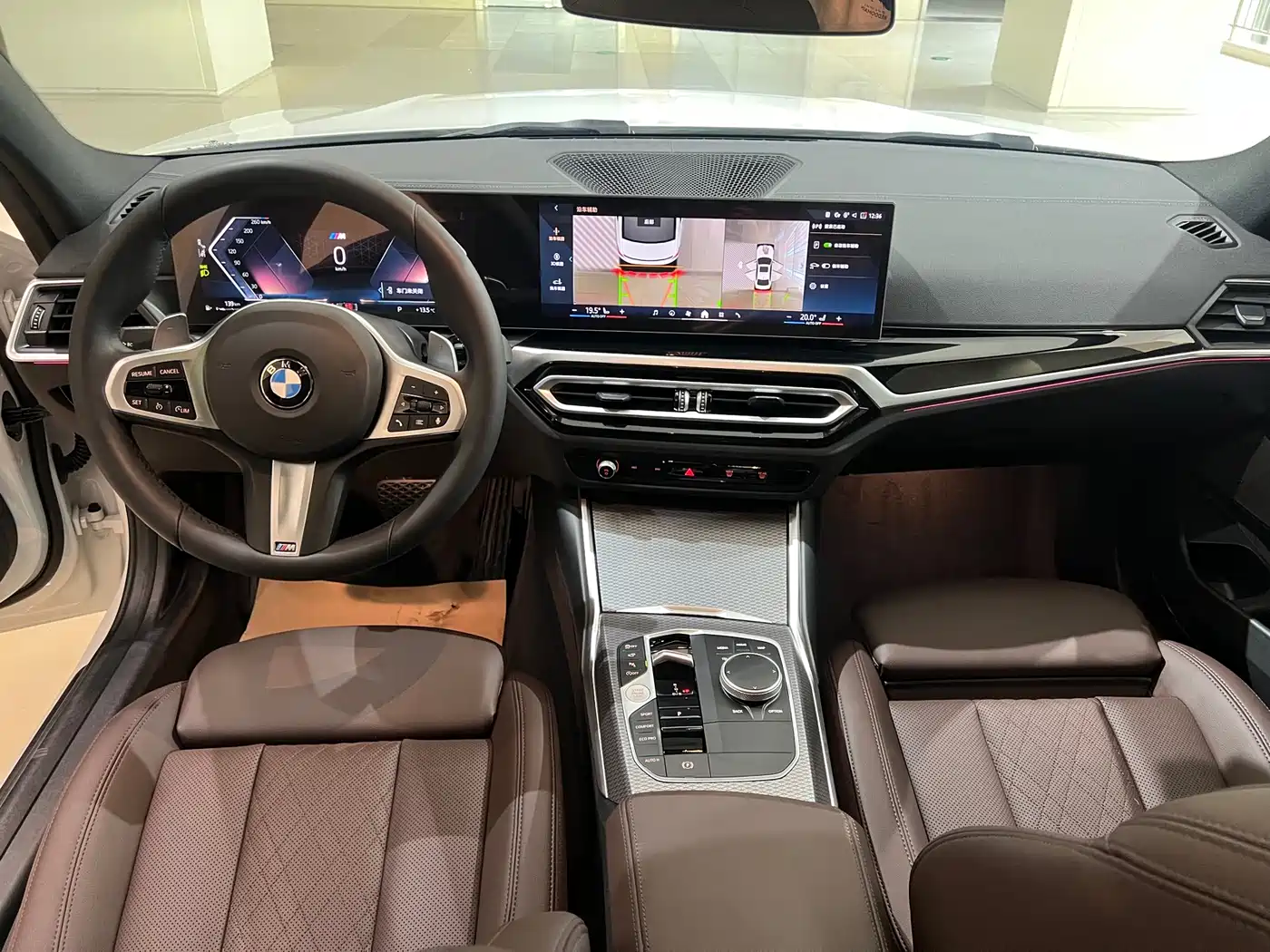 BMW 3 Series 2024 325i M Sport Shadowline Package фото 9